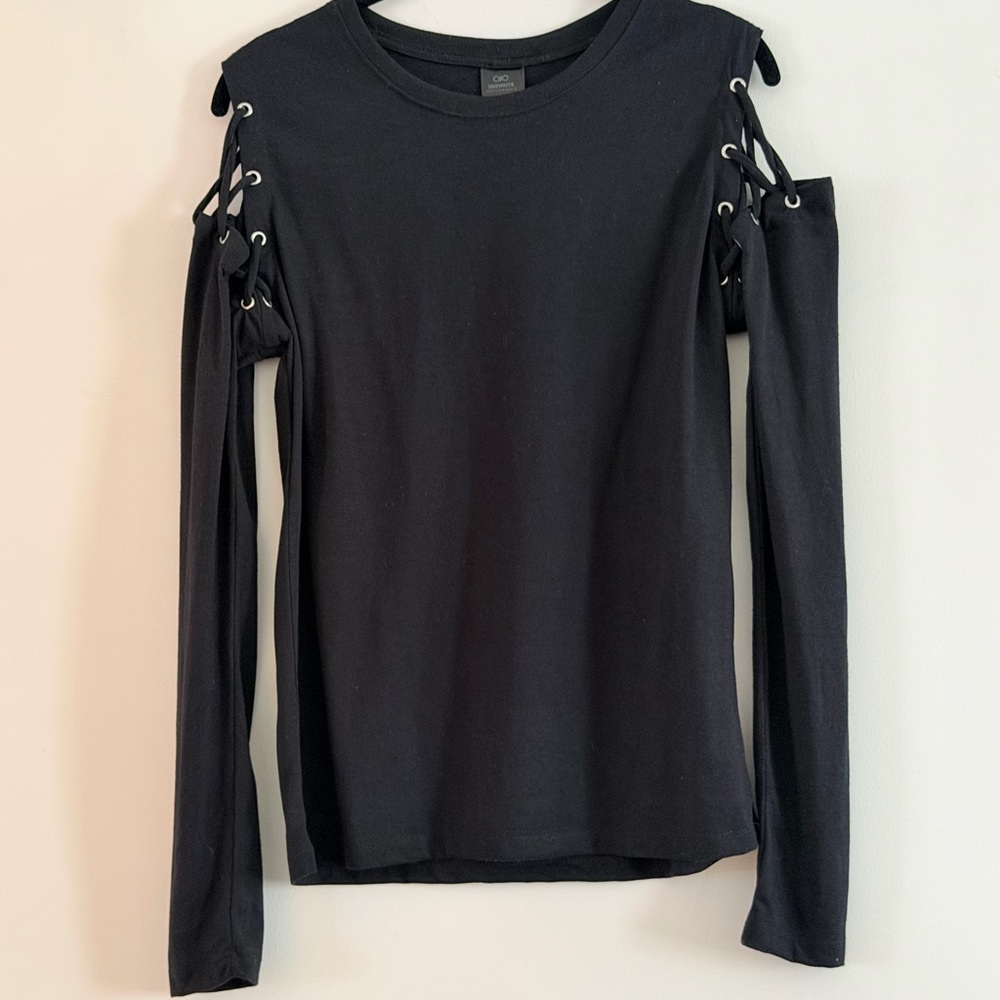 Women's Black Cold-Shoulder Lace-Up Long Sleeve Top Size S